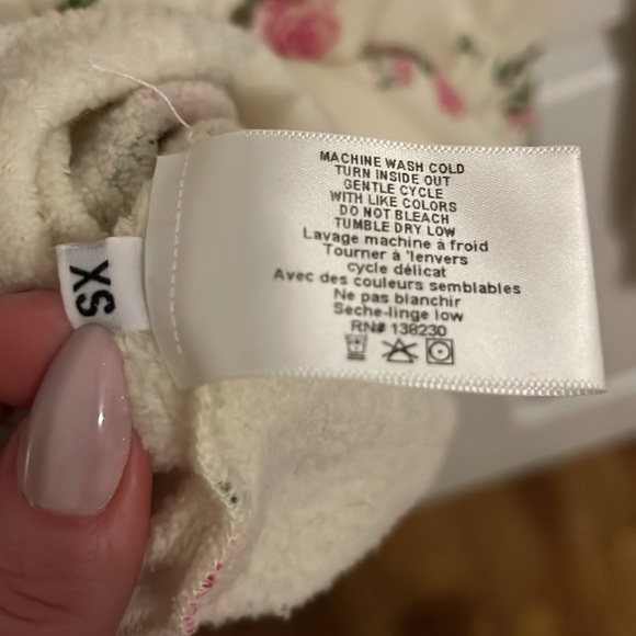 Pam & Gela Floral Print Hooded Sweatshirt size P / XS - Picture 10 of 11